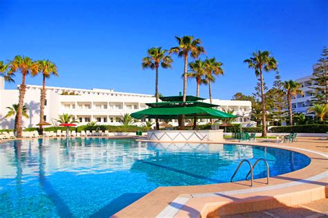 HOTEL TROPICANA CLUB & SPA $122 ($̶1̶3̶7̶).